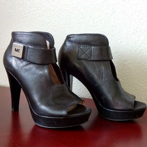 MICHAEL Michael Kors booties